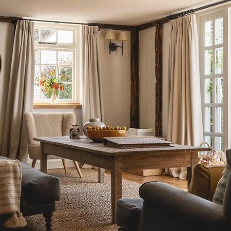 Cosy Cottage With Beautiful Garden, Hottub & Sauna Marden  Buitenkant foto