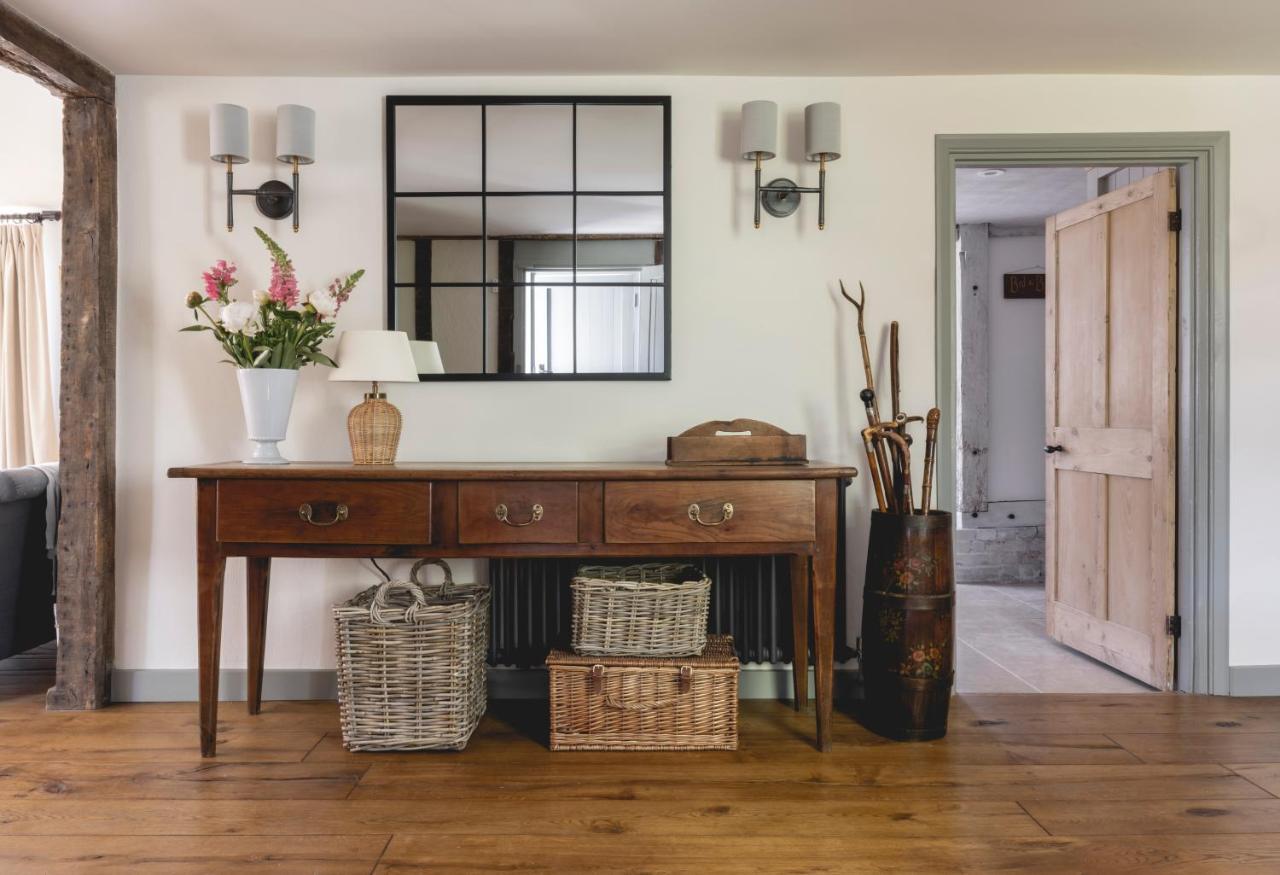 Cosy Cottage With Beautiful Garden, Hottub & Sauna Marden  Buitenkant foto