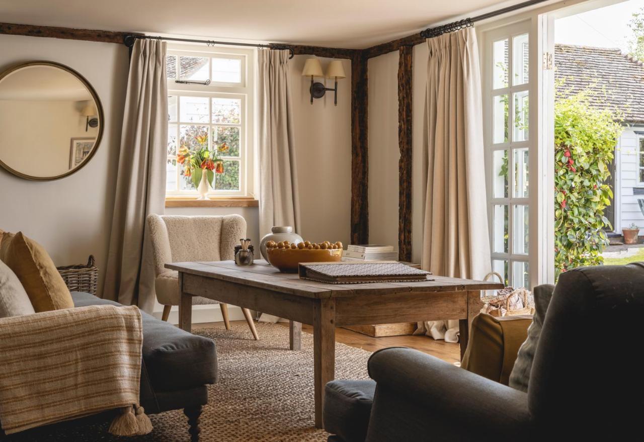 Cosy Cottage With Beautiful Garden, Hottub & Sauna Marden  Buitenkant foto